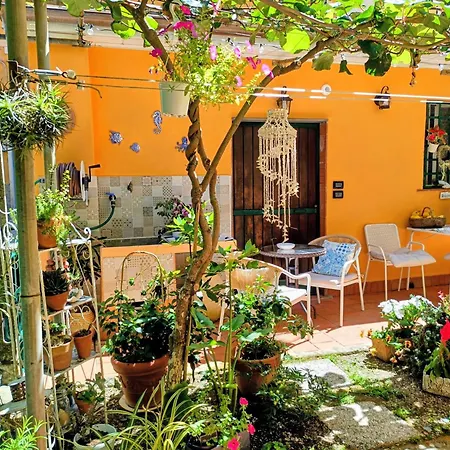 Διαμέρισμα Un'oasi Al Mare *